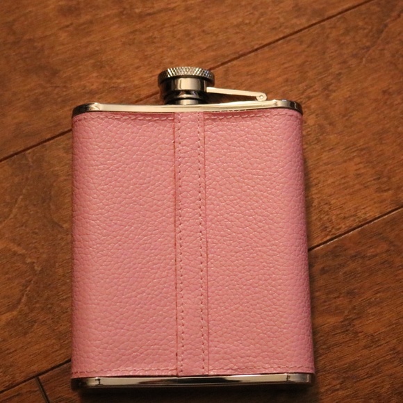 Brand New - Never Used Pink Flask - Picture 2 of 3
